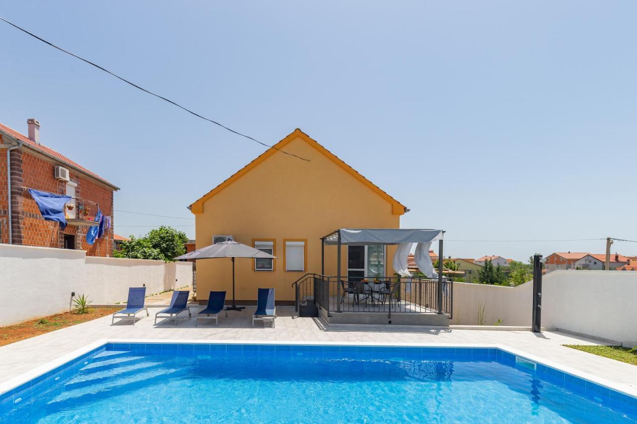 Villa Family And Friends Private Heated Pool With Jacuzzi ซาดาร์ ภายนอก รูปภาพ